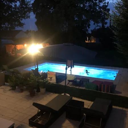 Maison De La Comtesse Bed & Breakfast *