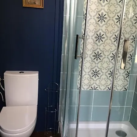 Maison De La Comtesse Bed & Breakfast Cosne-d'Allier
