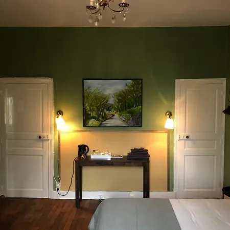 Maison De La Comtesse Bed & Breakfast