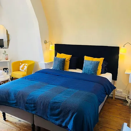 Maison De La Comtesse Bed & Breakfast